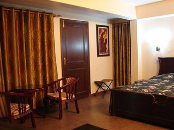 Hotel Emerald Heights Masuri Exterior foto