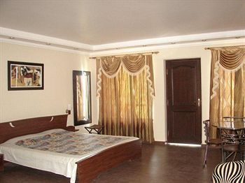 Hotel Emerald Heights Masuri Exterior foto